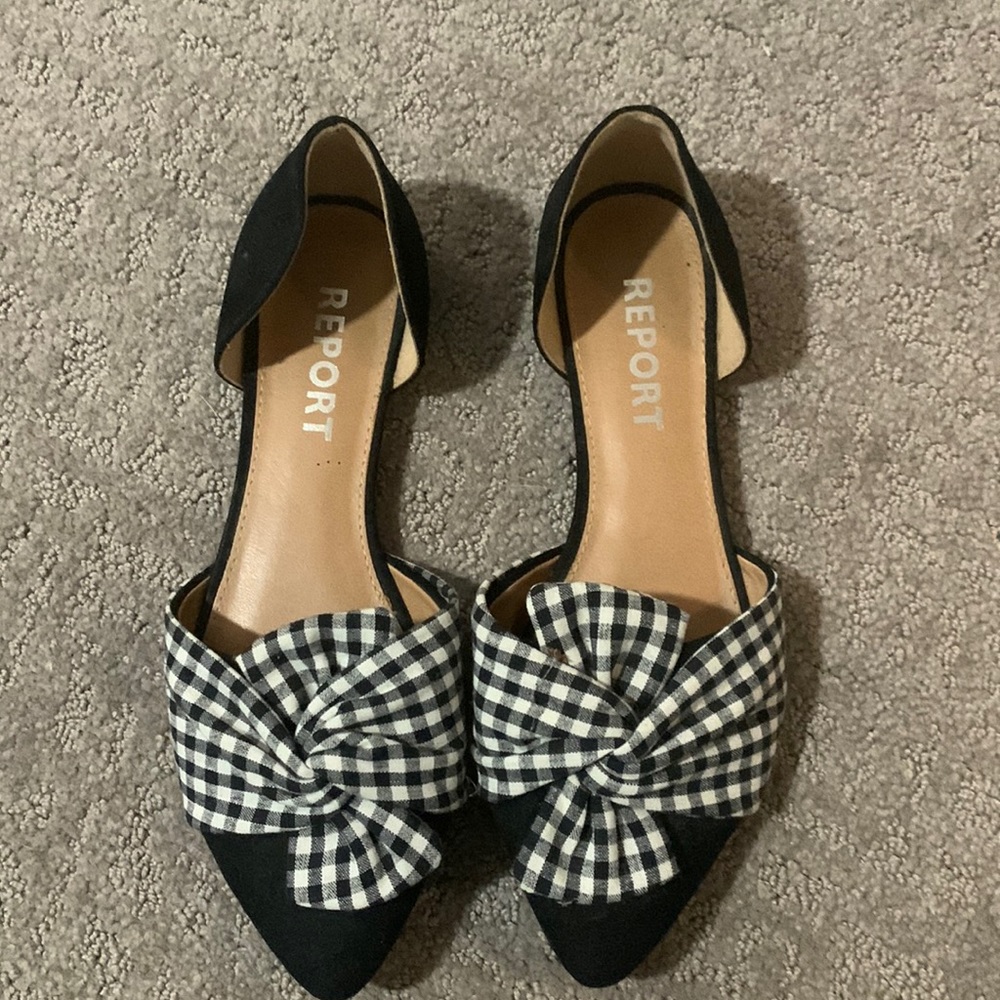 Black and white leather Report flats, size 6.5